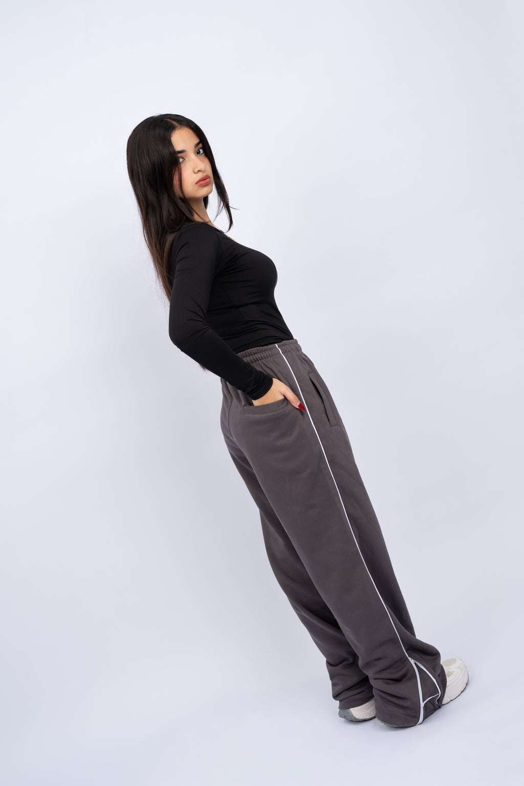 Nike Mirror Sweatpants(Gray)